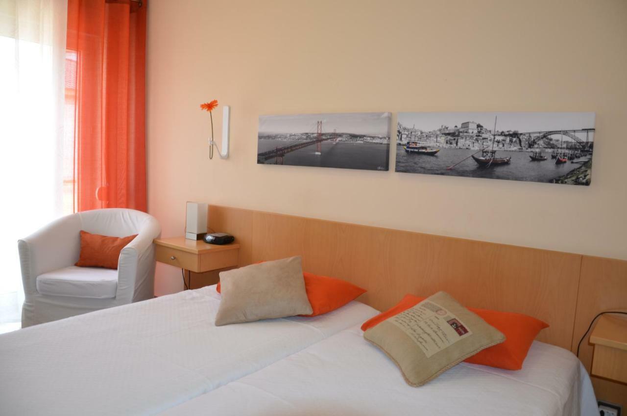 Abla Guest House Carcavelos  Buitenkant foto