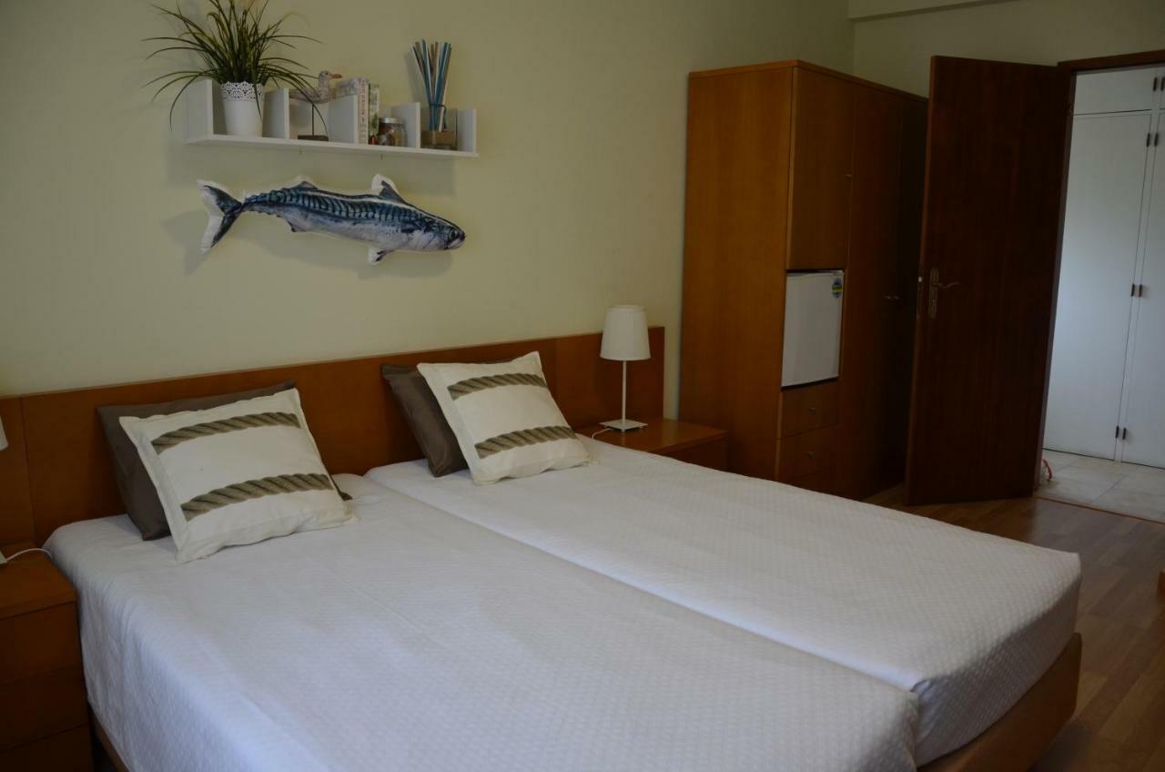 Abla Guest House Carcavelos  Buitenkant foto